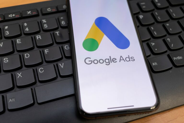 Restaurant Advertising in 2026: The Google and Meta Playbook That Ties Every Click to a Closed Check