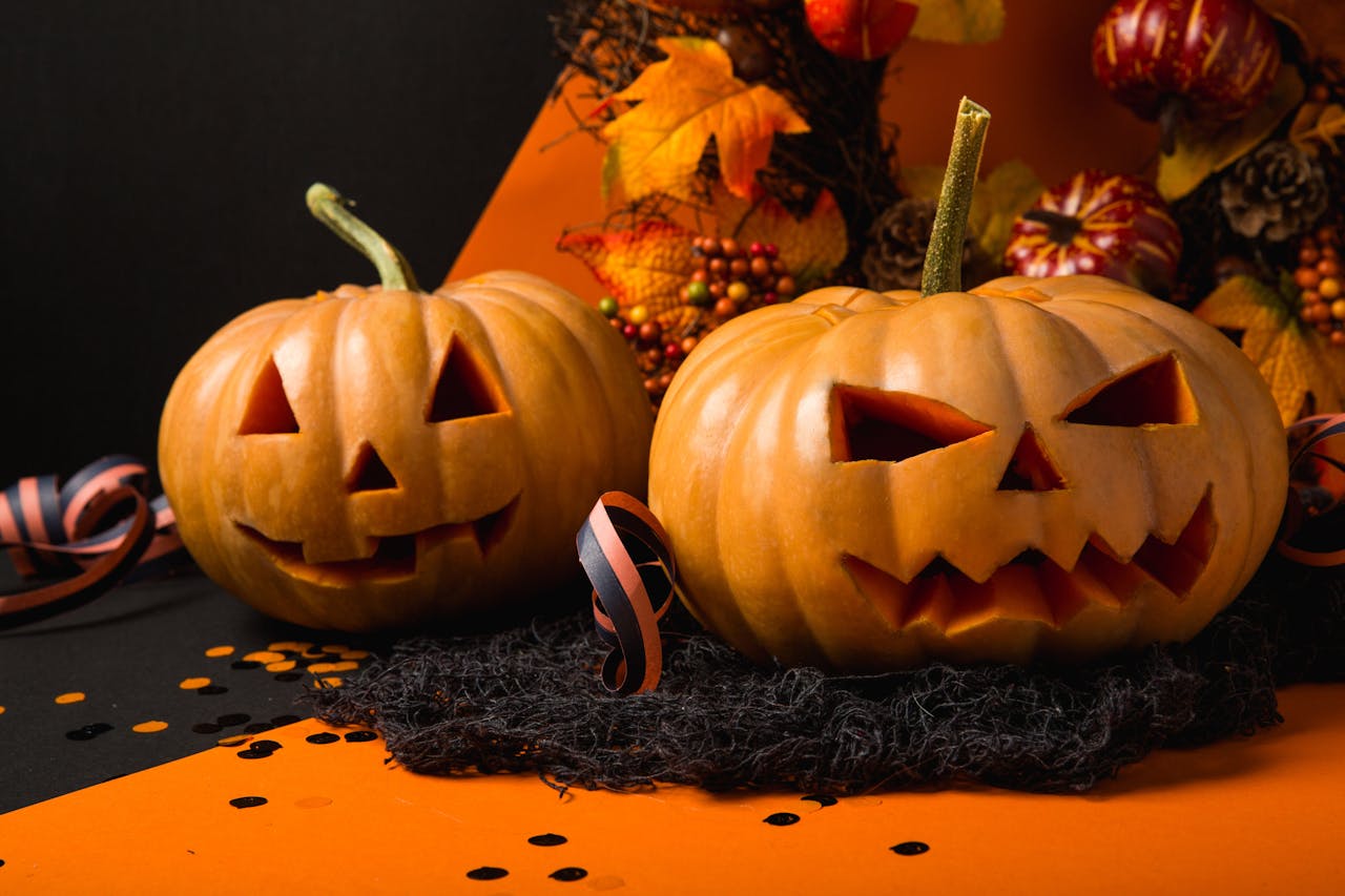 halloween restaurant marketing ideas