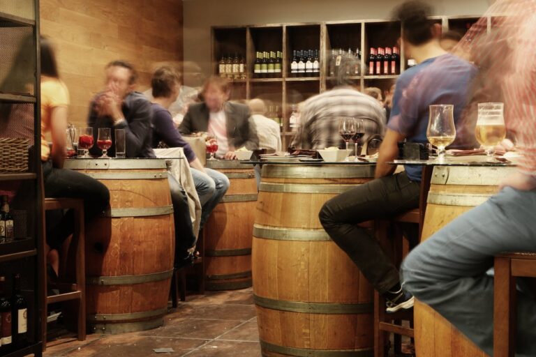 Restaurant Guest Segmentation in 2026: From Five Buckets to Infinite Segments